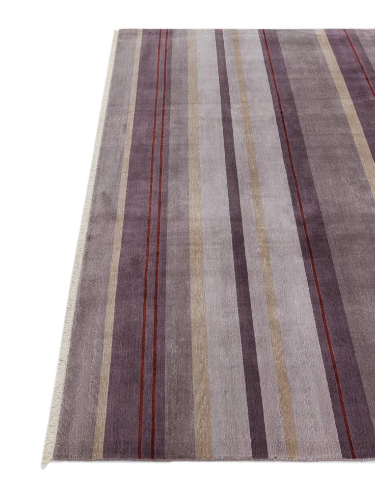 Detail image of  6' 6 x 9' 8  Hand Knotted Darya Wool Rug