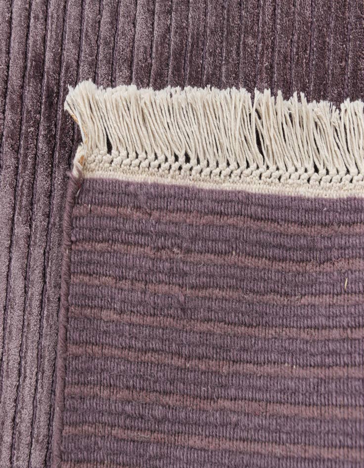 Detail image of  6' 7 x 9' 11  Hand Knotted Darya Wool Rug