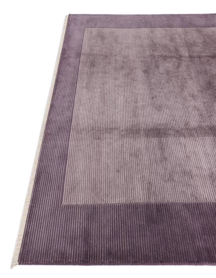 Detail image of  6' 6 x 9' 10  Hand Knotted Darya Wool Rug