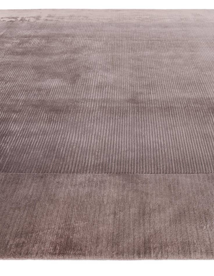 Detail image of  6' 7 x 10'  Hand Knotted Darya Rug