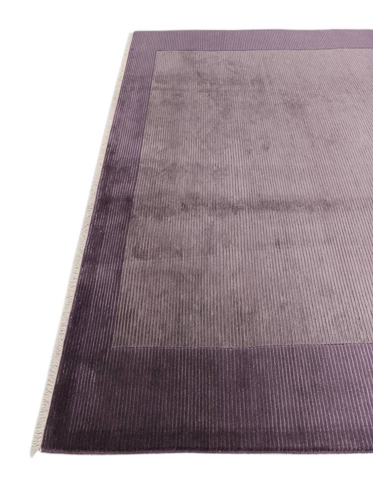 Detail image of  6' 6 x 9' 11  Hand Knotted Darya Wool Rug