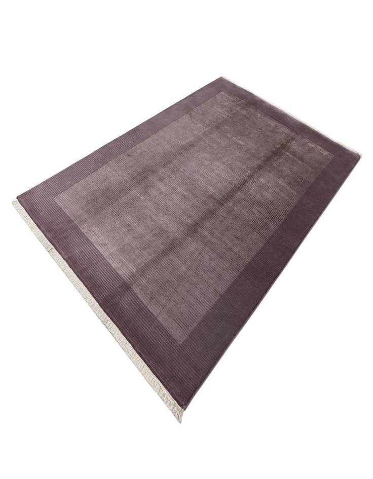 Detail image of  6' 6 x 9' 10  Hand Knotted Darya Wool Rug