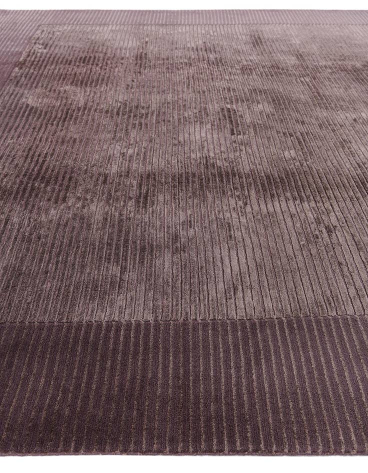 Detail image of  6' 6 x 9' 10  Hand Knotted Darya Wool Rug