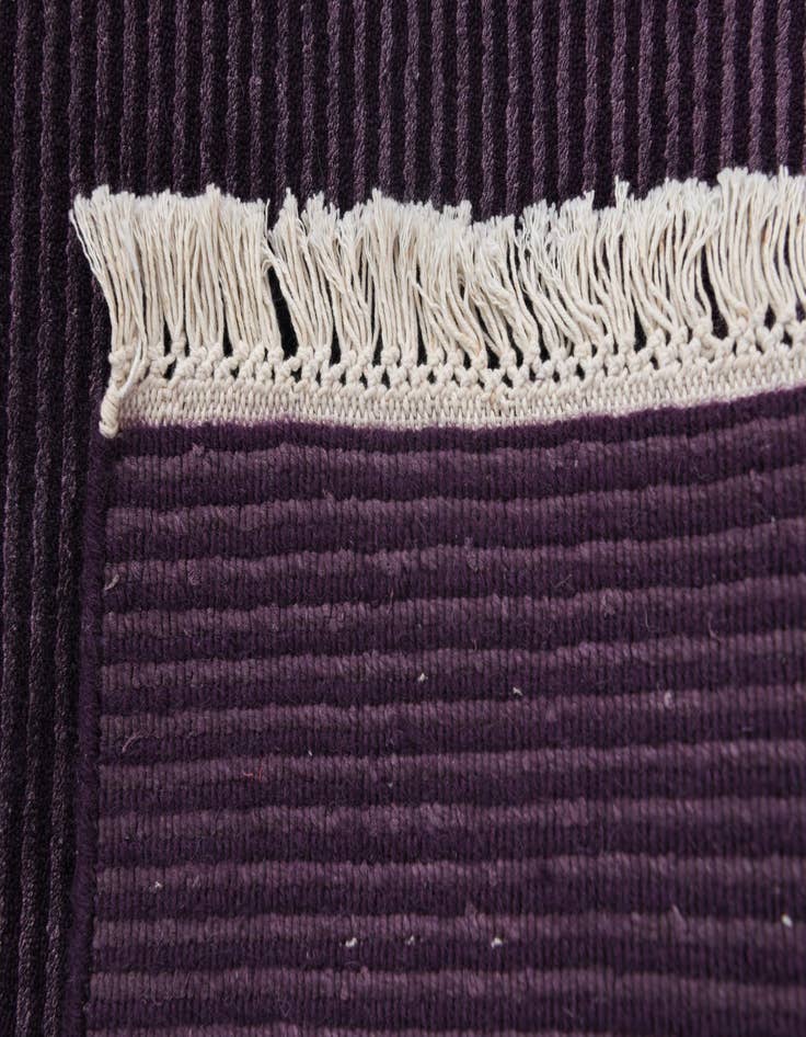 Detail image of  6' 9 x 9' 11  Hand Knotted Darya Wool Rug