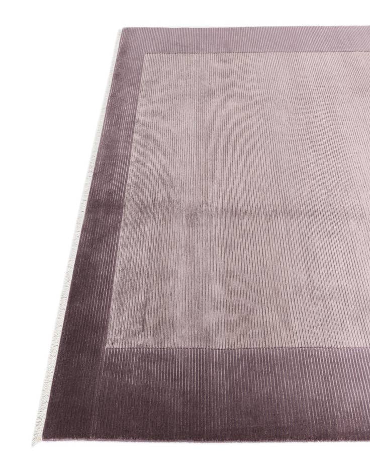 Detail image of  6' 6 x 9' 11  Hand Knotted Darya Wool Rug