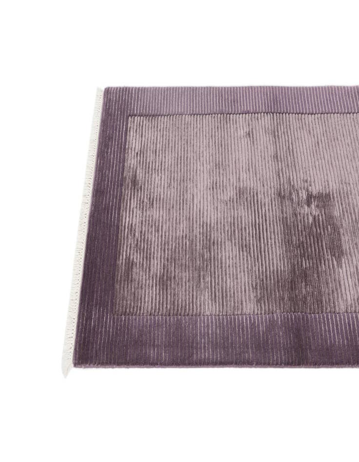 Detail image of  2' 7 x 4' 11  Hand Knotted Darya Wool Rug