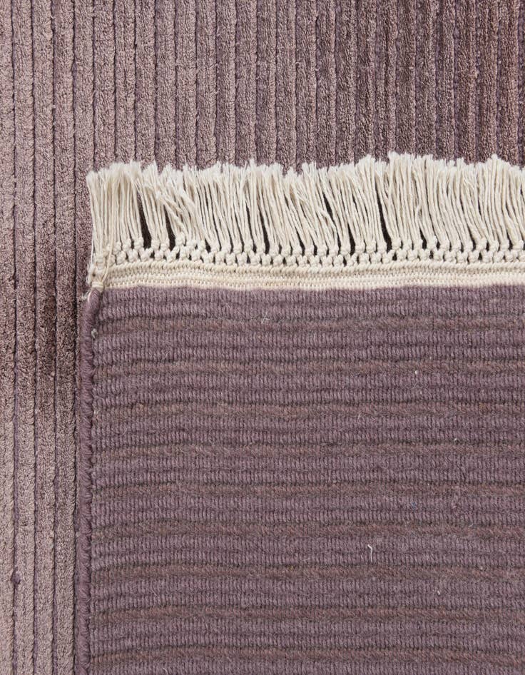 Detail image of  4' 11 x 6' 7  Hand Knotted Darya Wool Rug