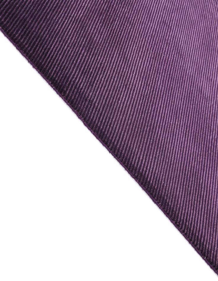 Detail image of  5' 7 x 7' 10 Darya Rug