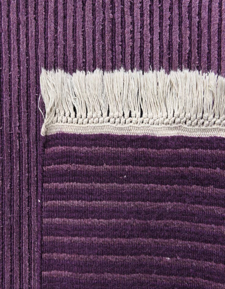 Detail image of  5' 1 x 6' 8  Hand Knotted Darya Wool Rug