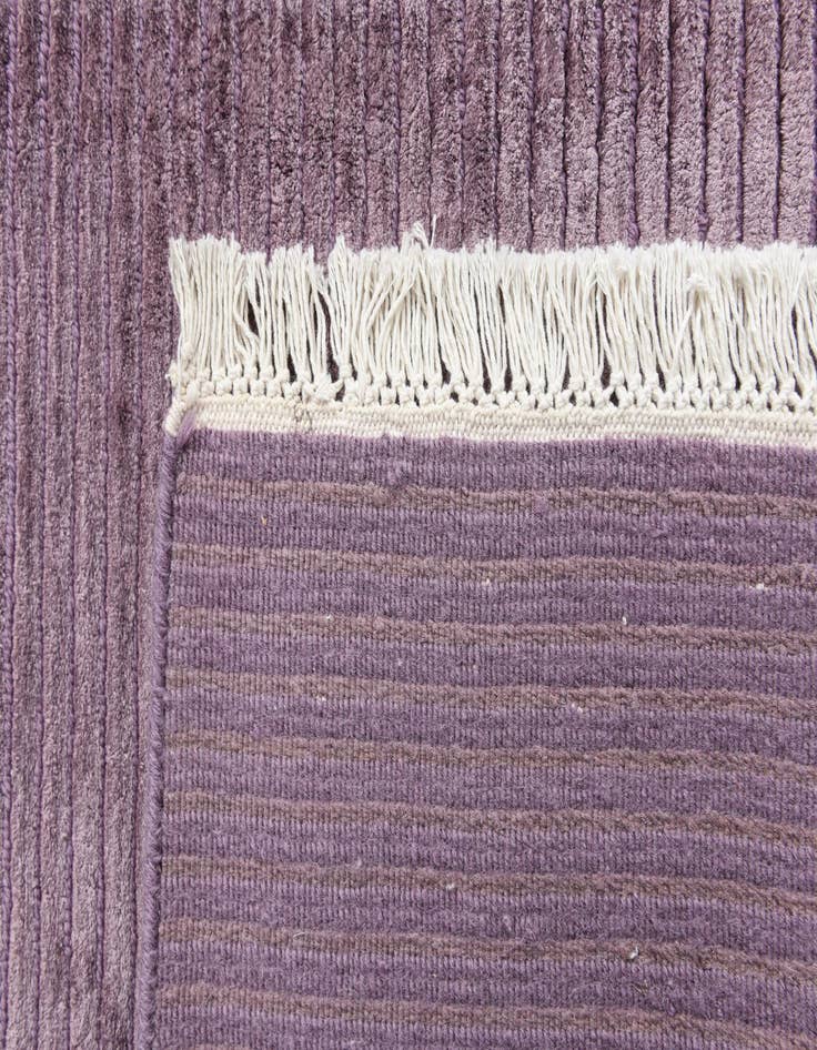 Detail image of  4' 11 x 6' 6  Hand Knotted Darya Wool Rug