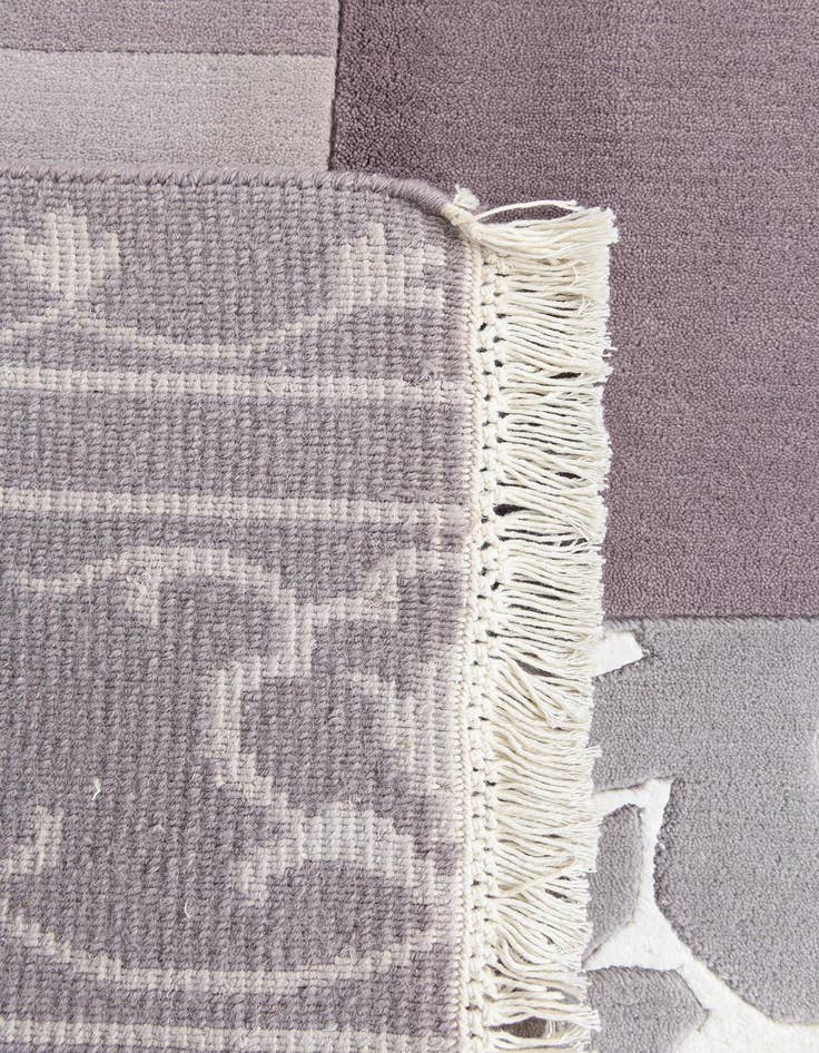 Detail image of  4' 6 x 6' 9 Darya Rug