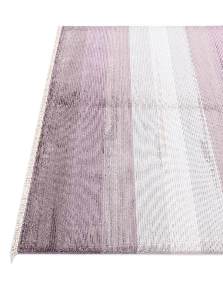 Detail image of  4' 10 x 6' 8 Darya Rug