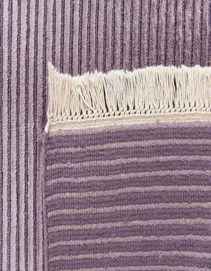 Detail image of  6' 11 x 9' 8  Hand Knotted Darya Wool Rug