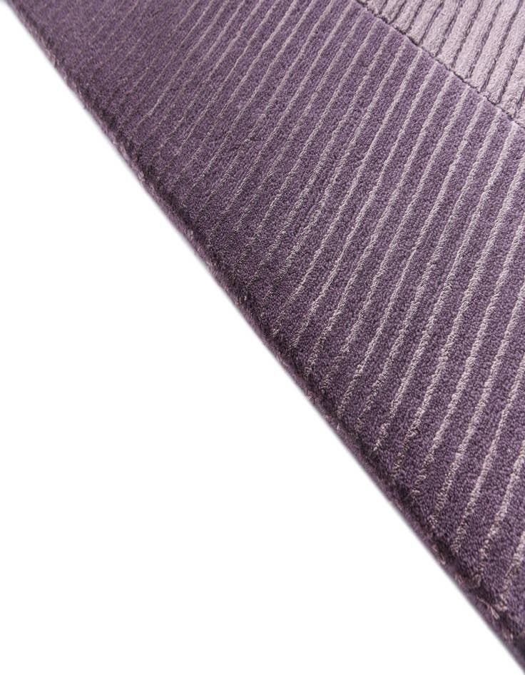 Detail image of  6' 5 x 9' 11  Hand Knotted Darya Wool Rug