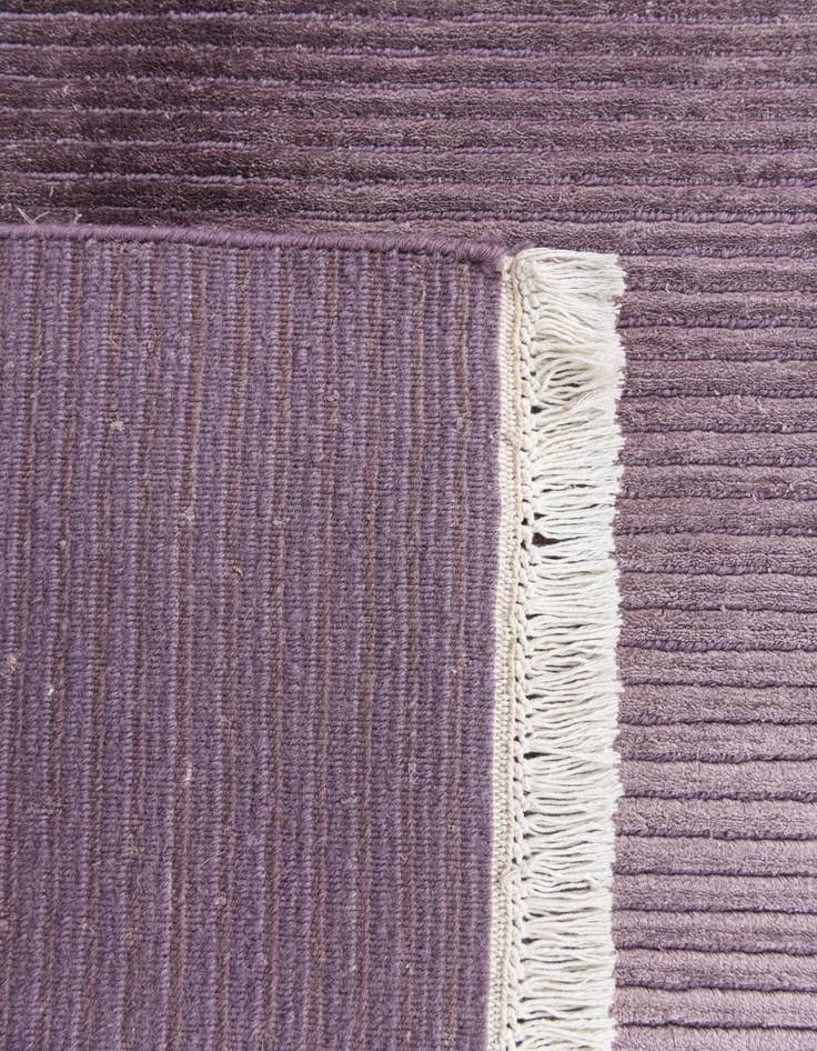 Detail image of  6' 5 x 9' 11  Hand Knotted Darya Wool Rug