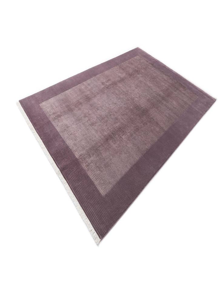 Detail image of  6' 6 x 9' 10  Hand Knotted Darya Wool Rug