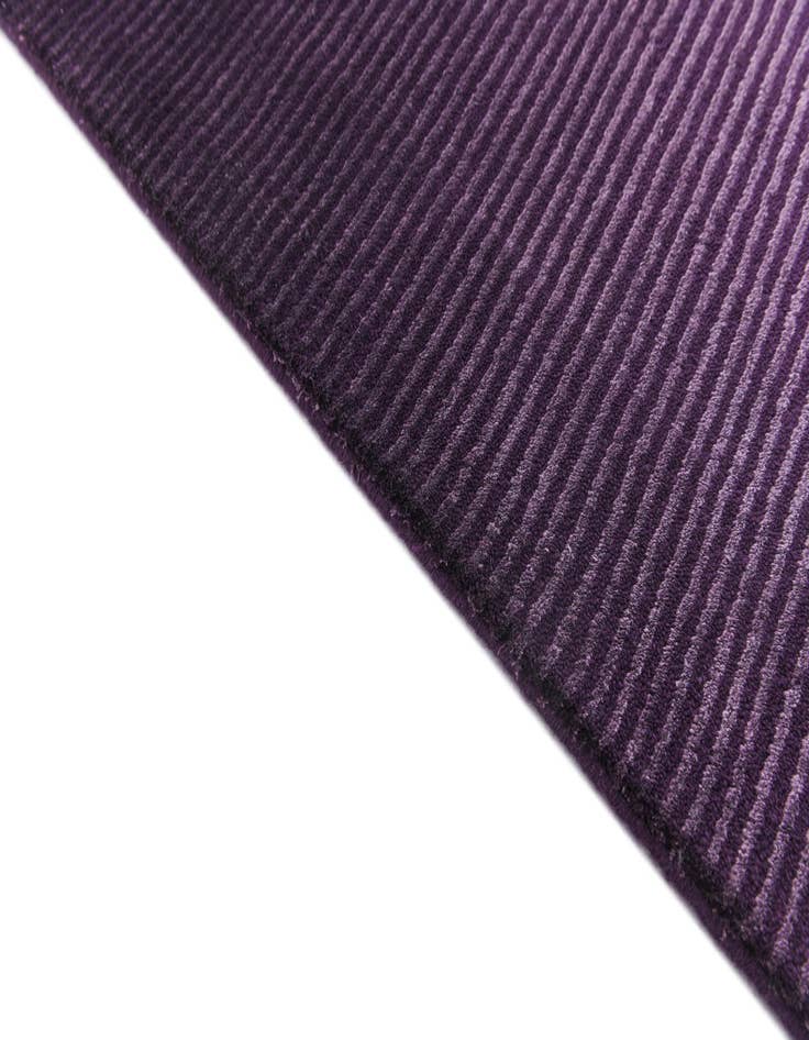 Detail image of  6' 8 x 9' 11  Hand Knotted Darya Wool Rug