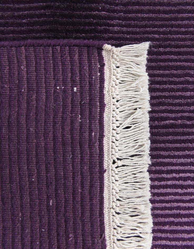 Detail image of  6' 8 x 9' 11  Hand Knotted Darya Wool Rug