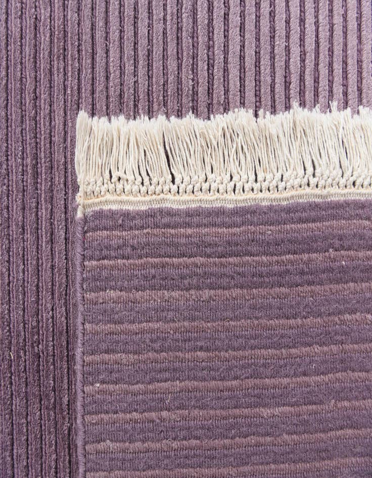 Detail image of  6' 11 x 9' 6  Hand Knotted Darya Wool Rug