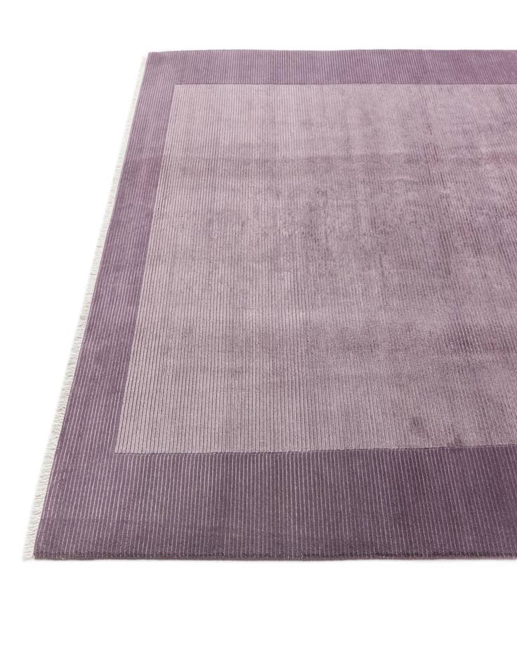 Detail image of  6' 5 x 9' 10  Hand Knotted Darya Wool Rug