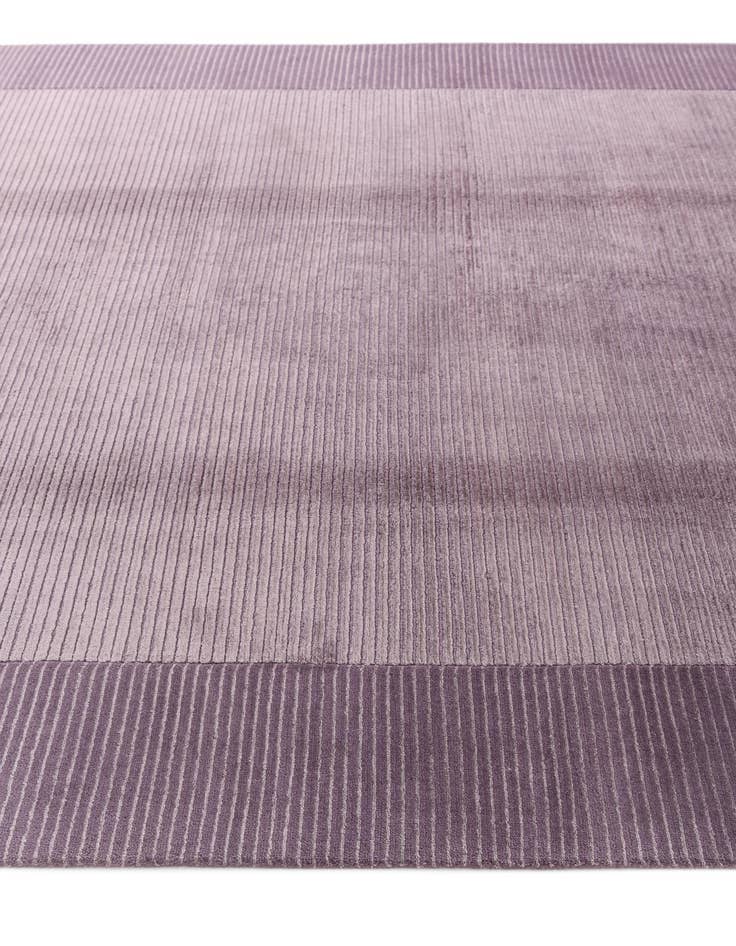 Detail image of  6' 5 x 9' 10  Hand Knotted Darya Wool Rug