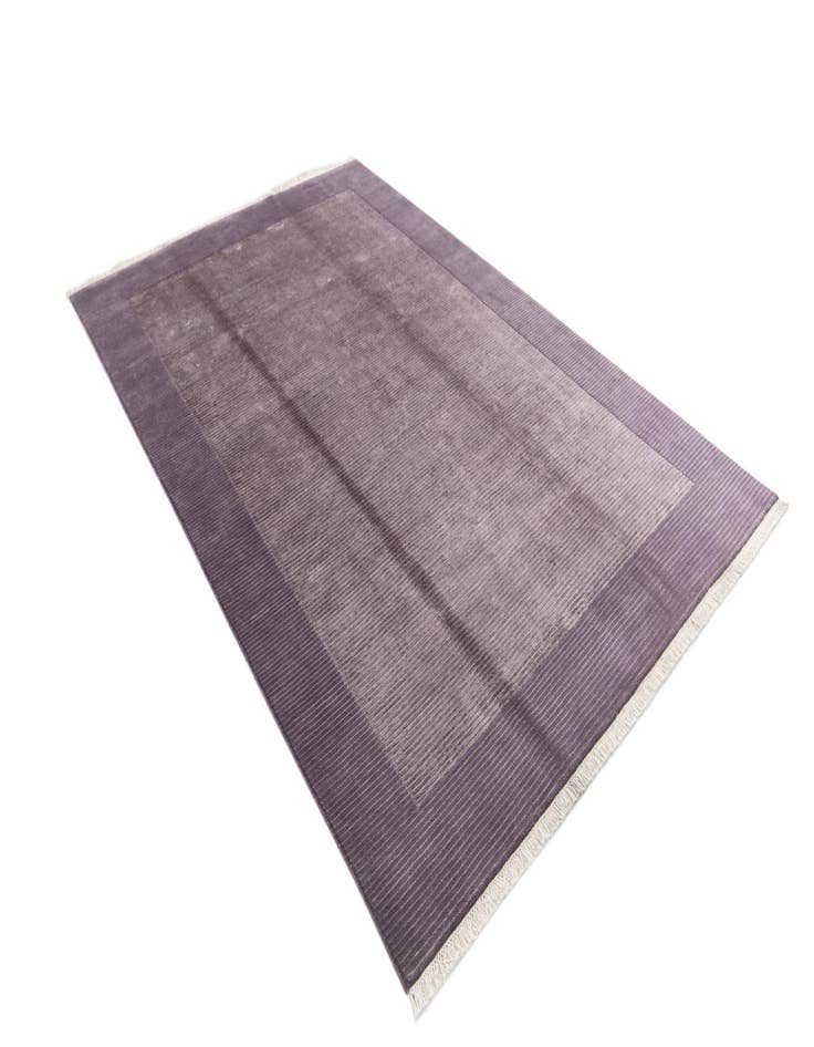 Detail image of  6' 6 x 9' 10  Hand Knotted Darya Wool Rug