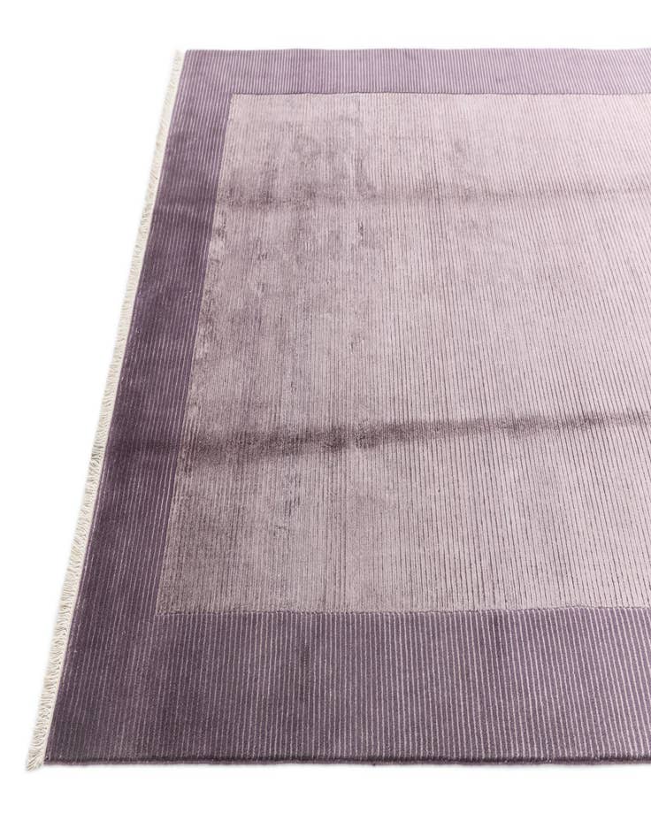 Detail image of  6' 6 x 9' 10  Hand Knotted Darya Wool Rug
