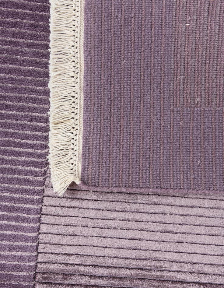 Detail image of  2' 7 x 5' 1  Hand Knotted Darya Wool Rug