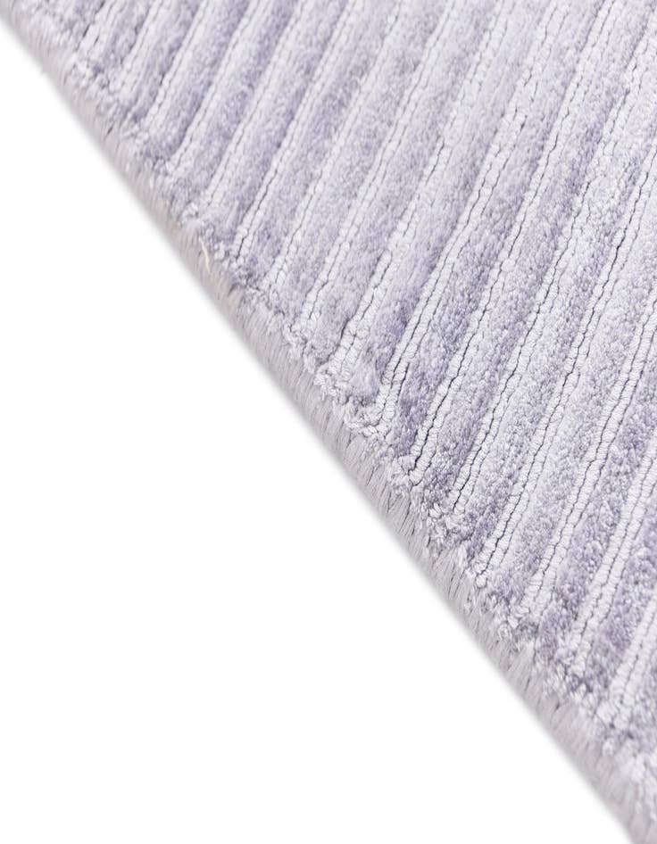 Detail image of  4' x 6' Darya Rug