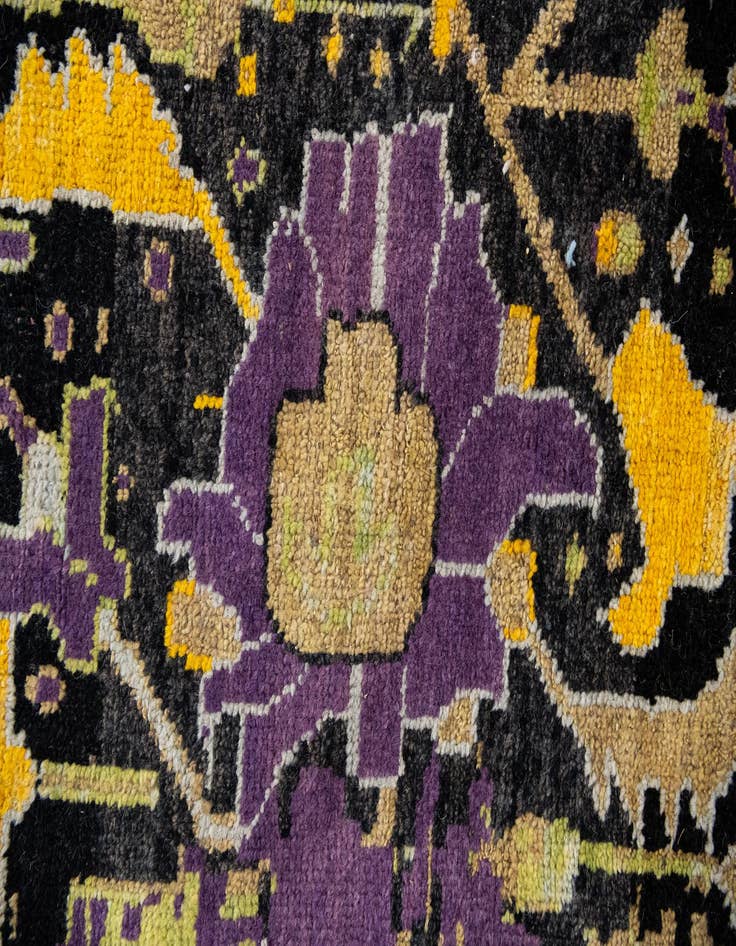 Detail image of  13' 7 x 18'  Hand Knotted Darya Wool Rug