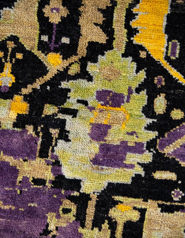 Detail image of  13' 7 x 18'  Hand Knotted Darya Wool Rug