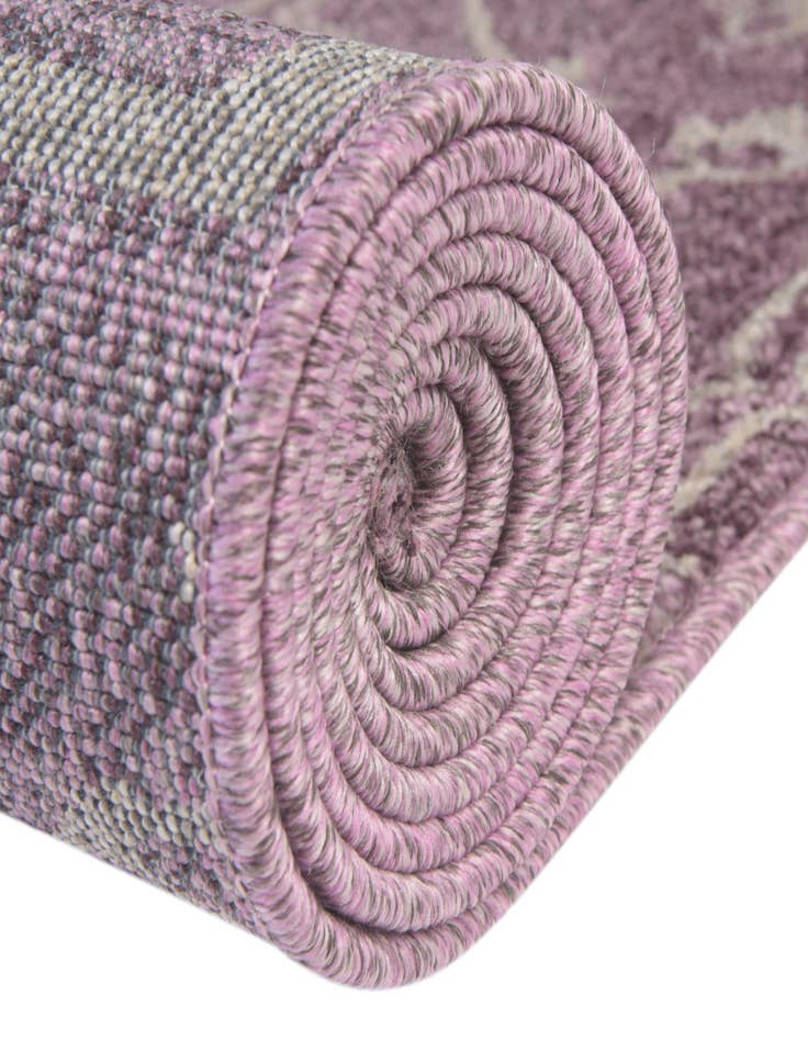 Detail image of 7' x 10' Diana Rug