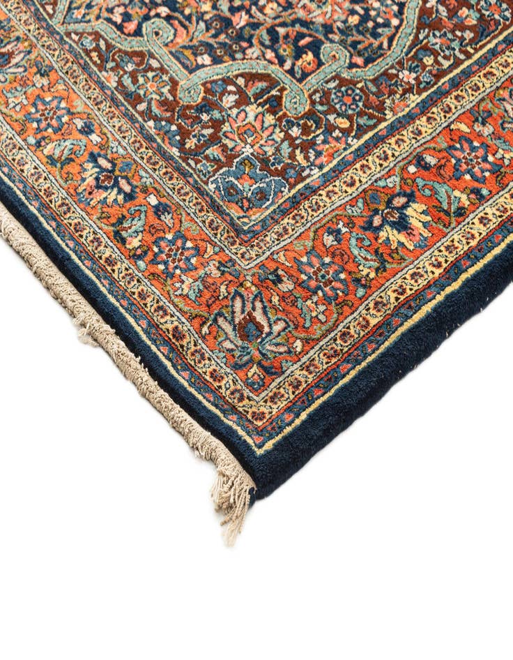 Detail image of  4' 7 x 6' 7 Ghiassabad Rug