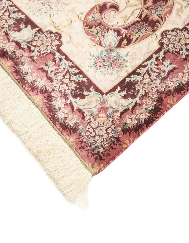 Detail image of  6' 4 x 9' 10 Ghom Design Rug