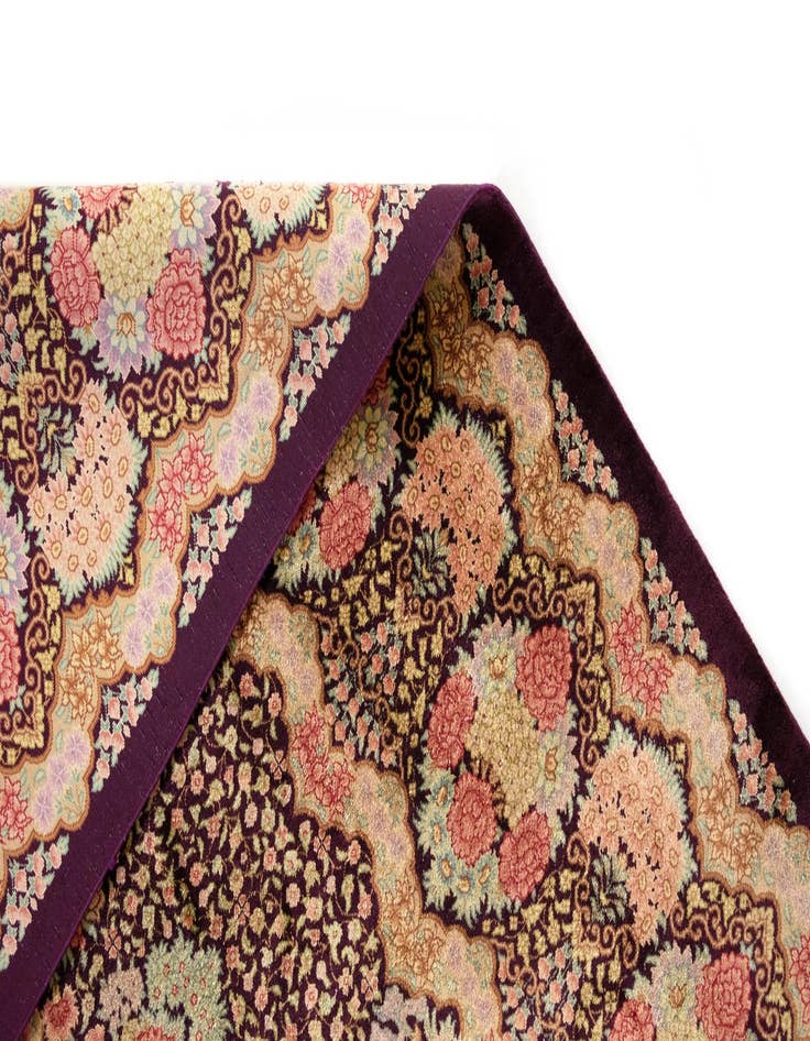 Detail image of  4' 5 x 6' 2 Ghom Silk Rug