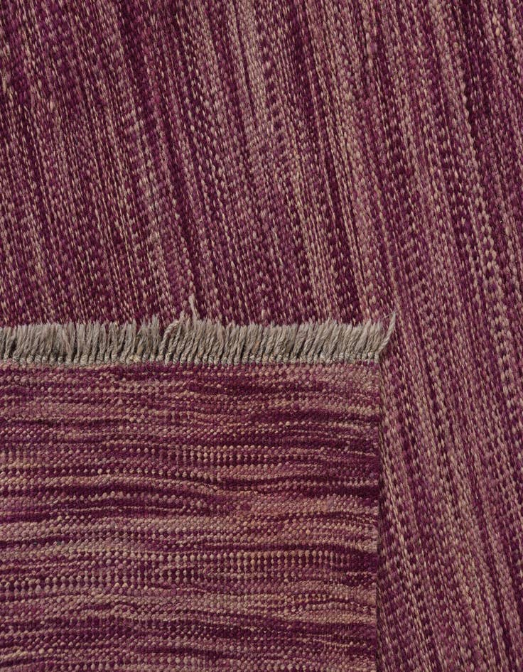 Detail image of  3' 11 x 5' 8  Hand Woven Kilim Modern Wool Rug