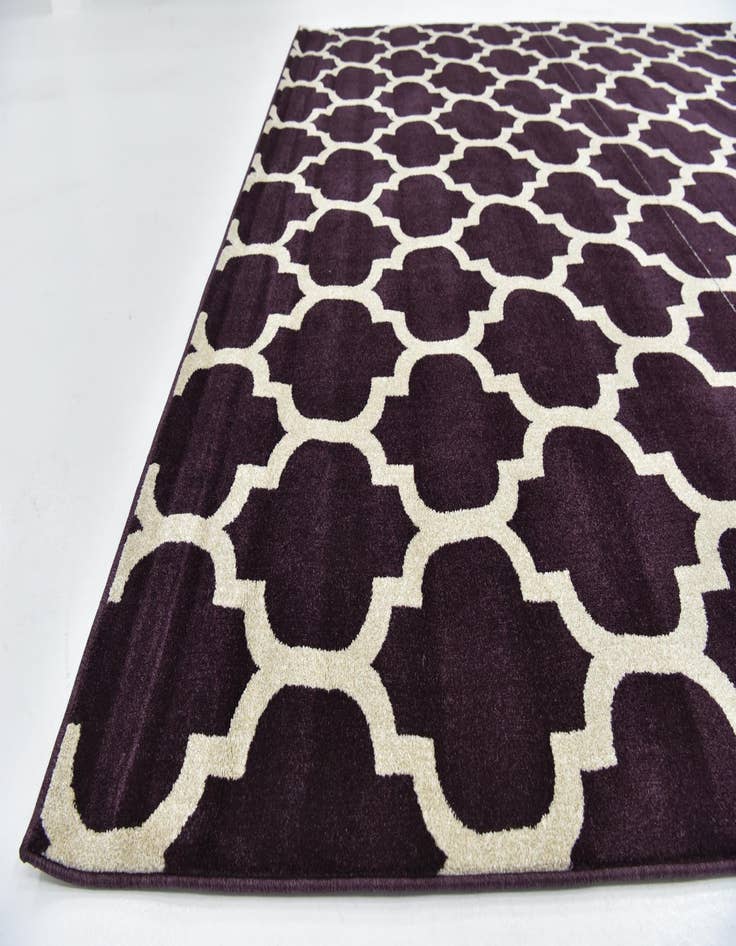 Detail image of  9' 10 x 13' Lattice Rug