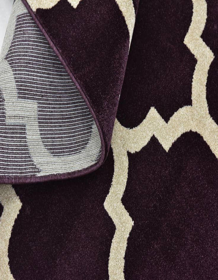 Detail image of  9' 10 x 13' Lattice Rug