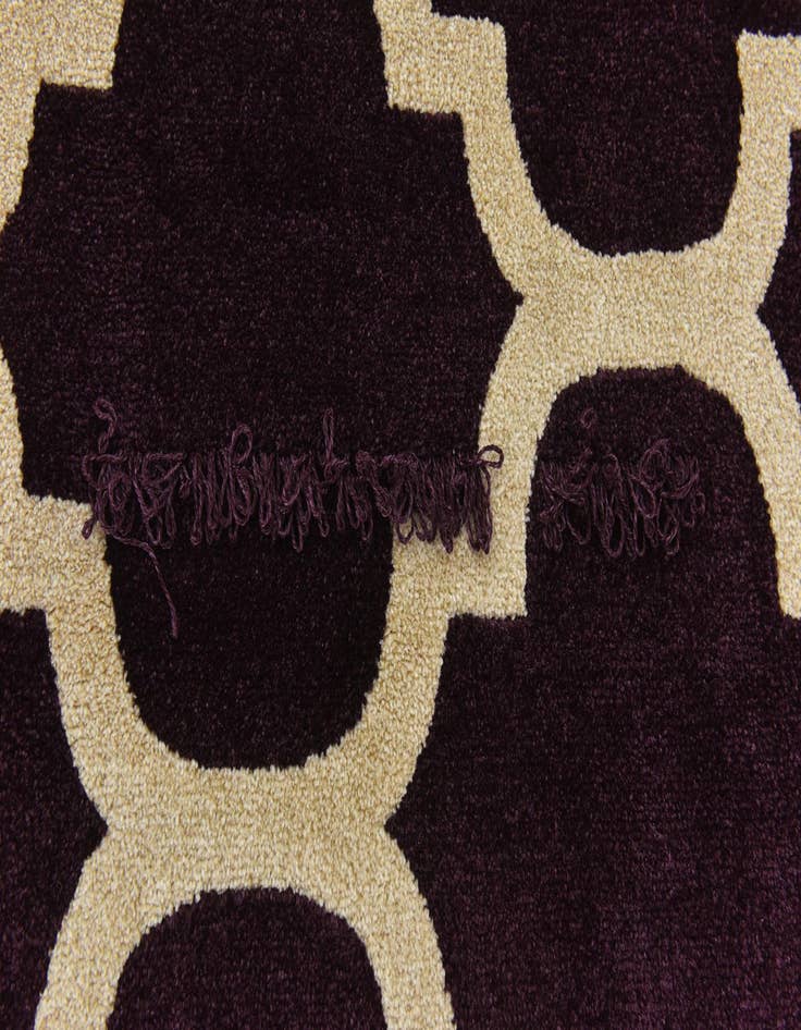 Detail image of  9' x 12' Lattice Rug