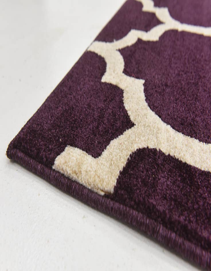 Detail image of  9' x 12' Lattice Rug