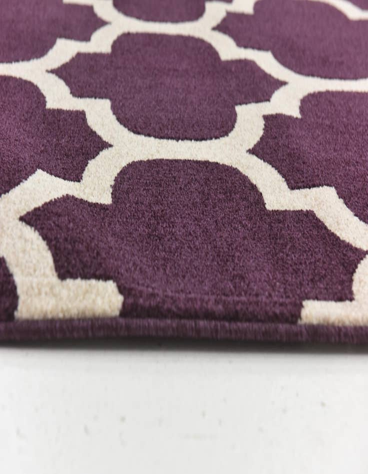 Detail image of  9' x 12' Lattice Rug