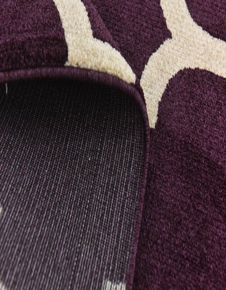 Detail image of  9' x 12' Lattice Rug