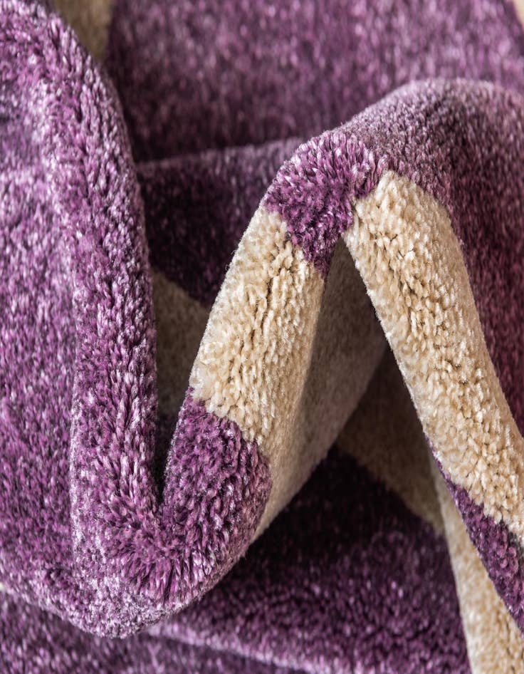 Detail image of  4' x 6' Lattice Rug