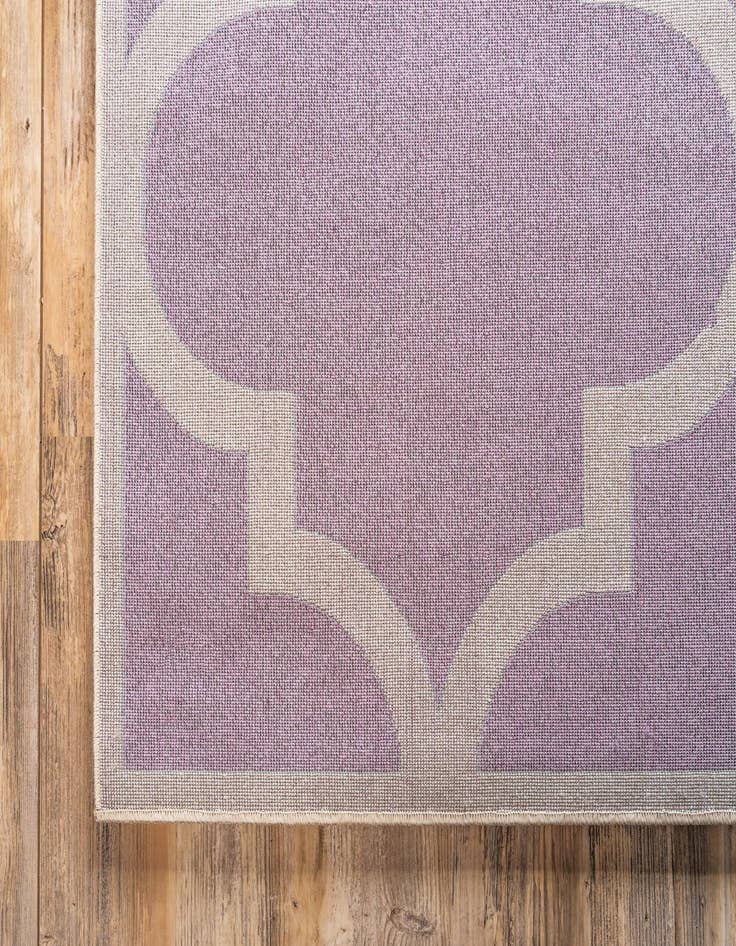 Detail image of  4' x 6' Lattice Rug