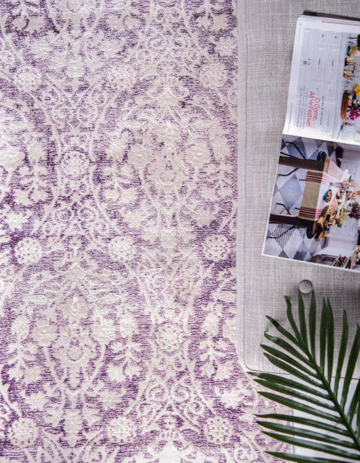 Detail image of  10' x 13' Modern Classical Rug