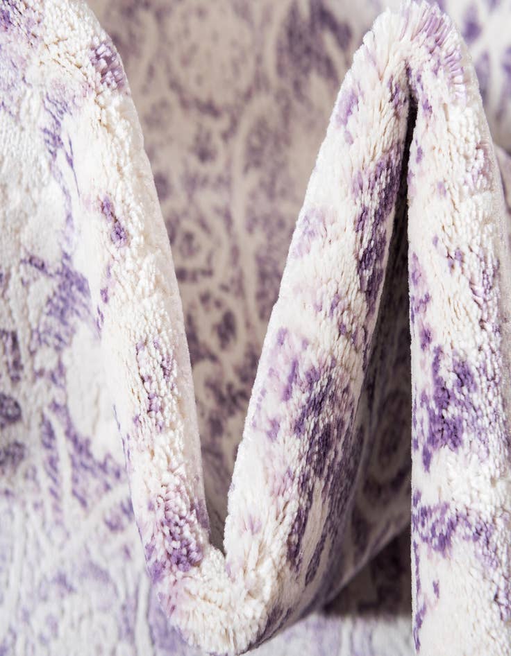 Detail image of  10' x 13' Modern Classical Rug