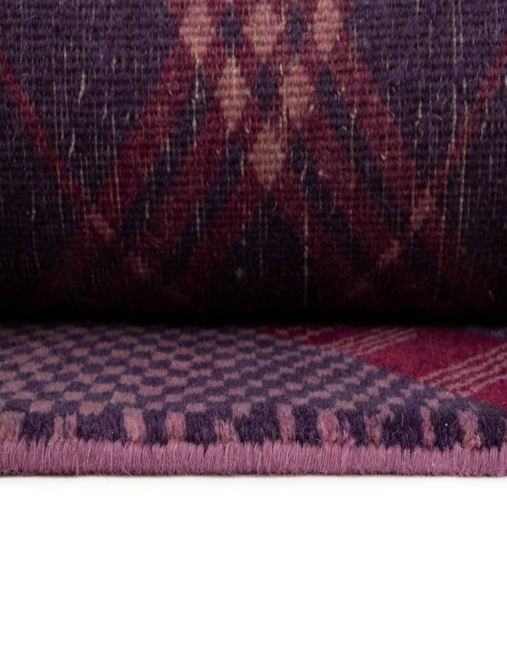 Detail image of  8' x 9' 9 Modern Manshu Wool Rug