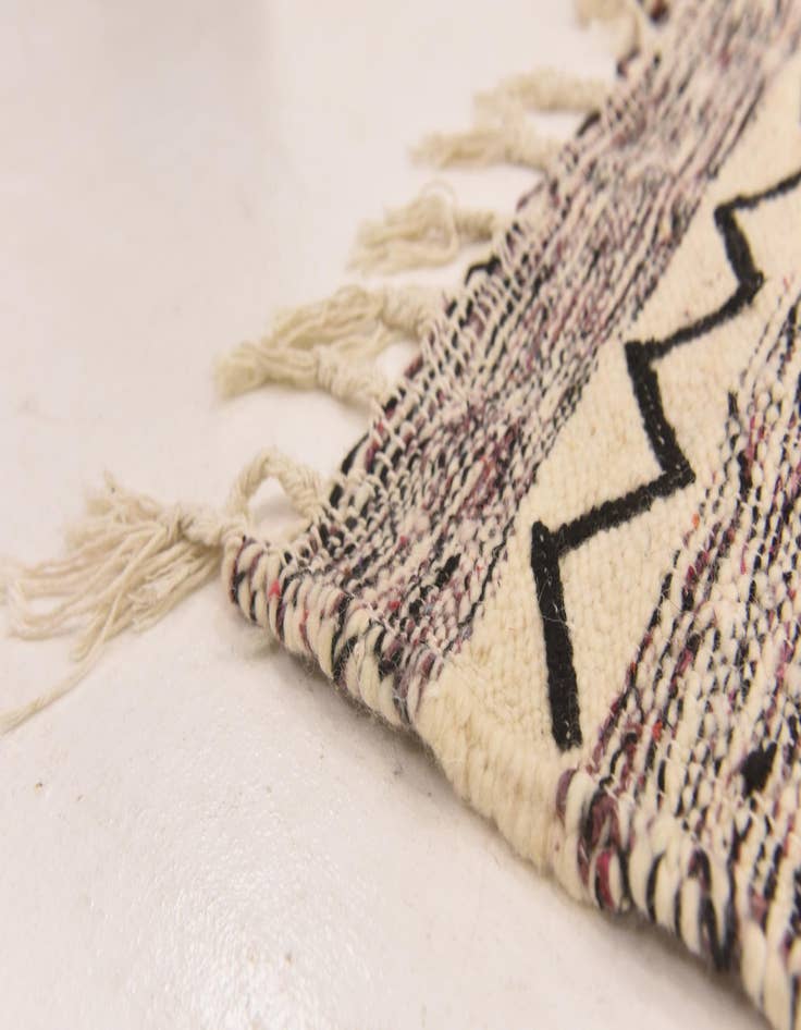 Detail image of  6' 11 x 10' 3  Hand Knotted Moroccan Wool Rug