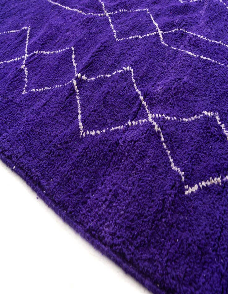 Detail image of  5' 9 x 8' 5  Hand Knotted Moroccan Wool Rug