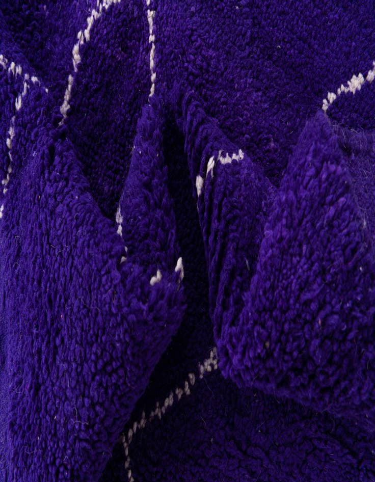 Detail image of  5' 9 x 8' 5  Hand Knotted Moroccan Wool Rug